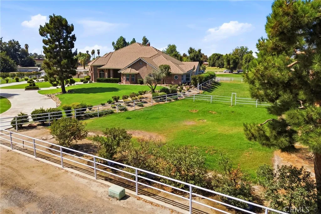 main property photo 66