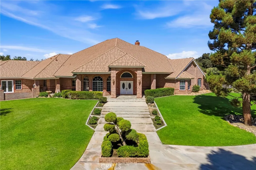 main property photo 7
