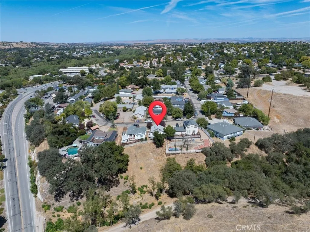 main property photo 26