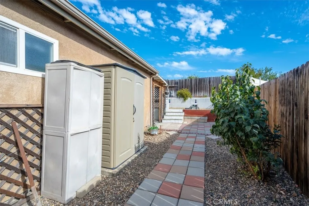 main property photo 30
