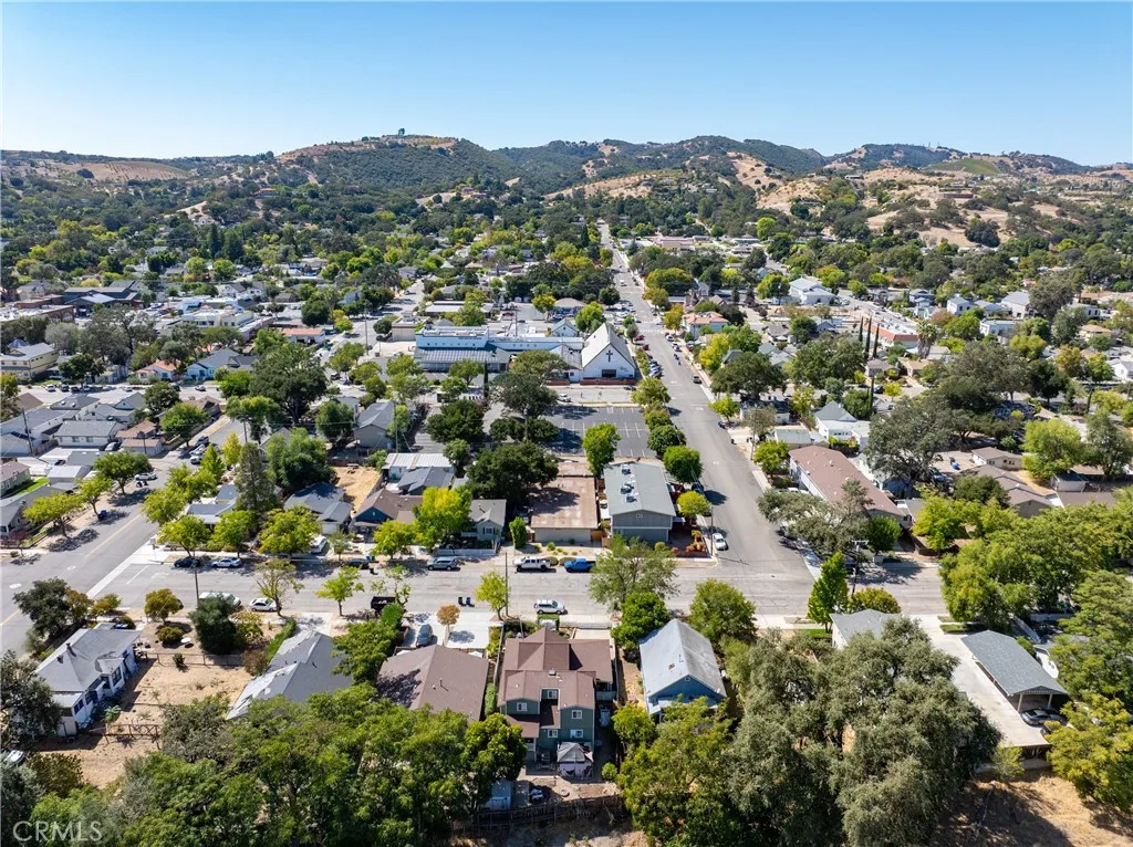 main property photo 38