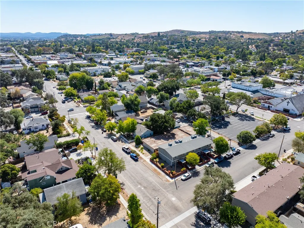 main property photo 39