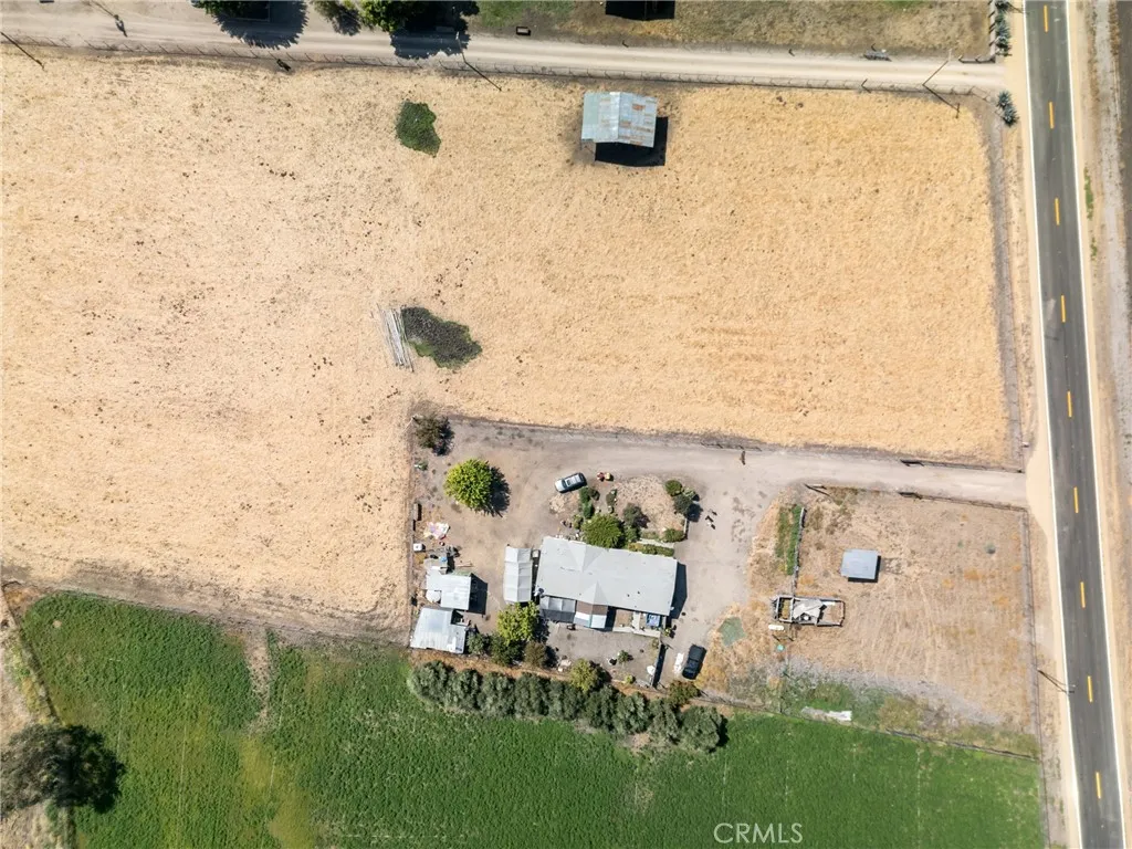 main property photo 42