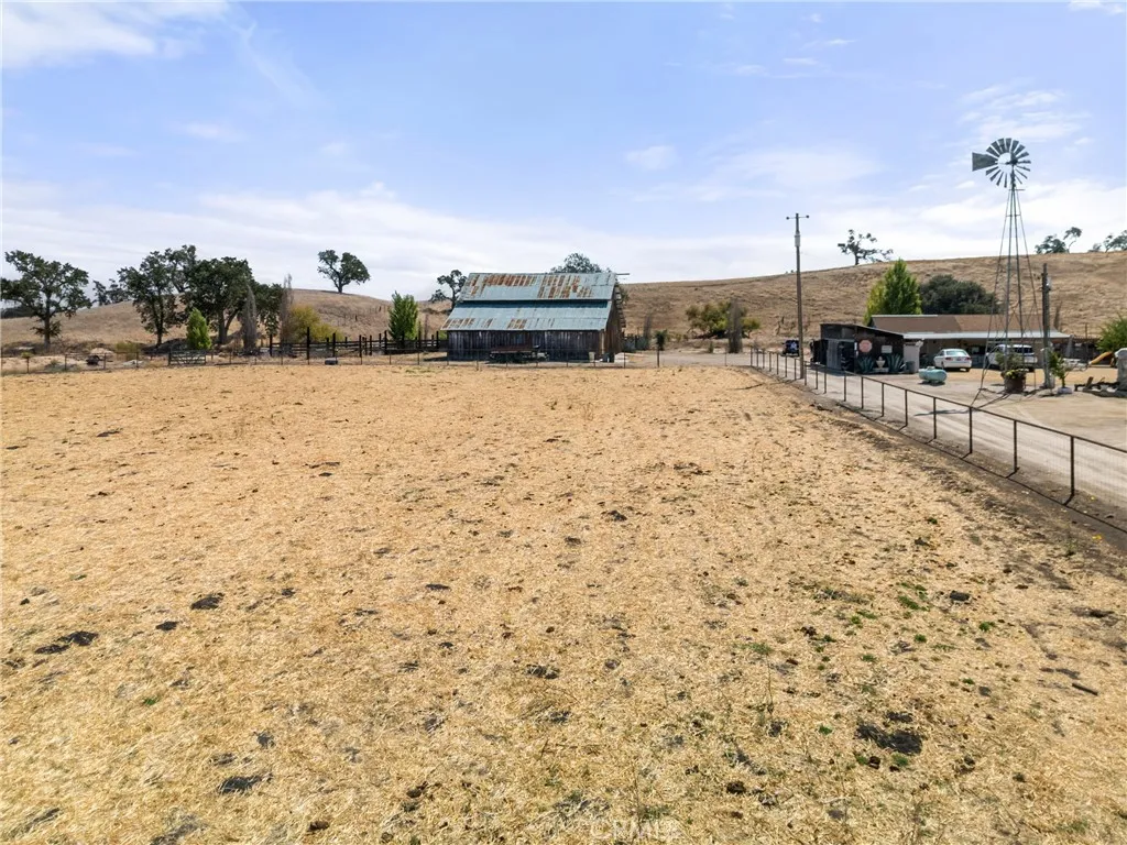 main property photo 50