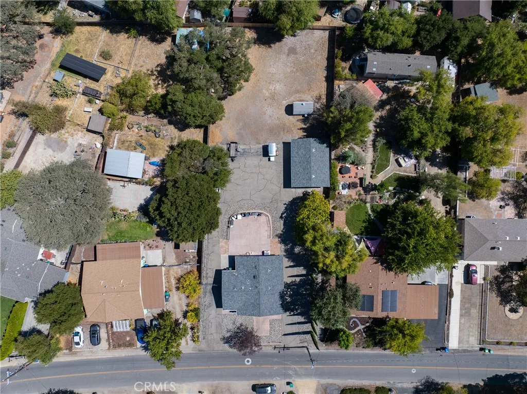 main property photo 35