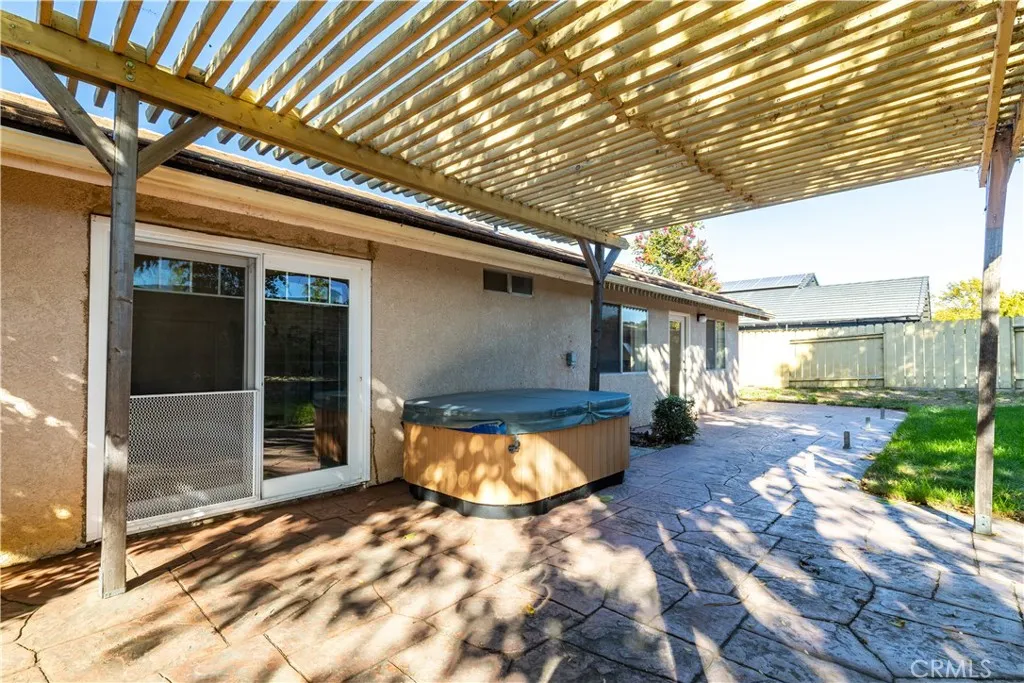 main property photo 26