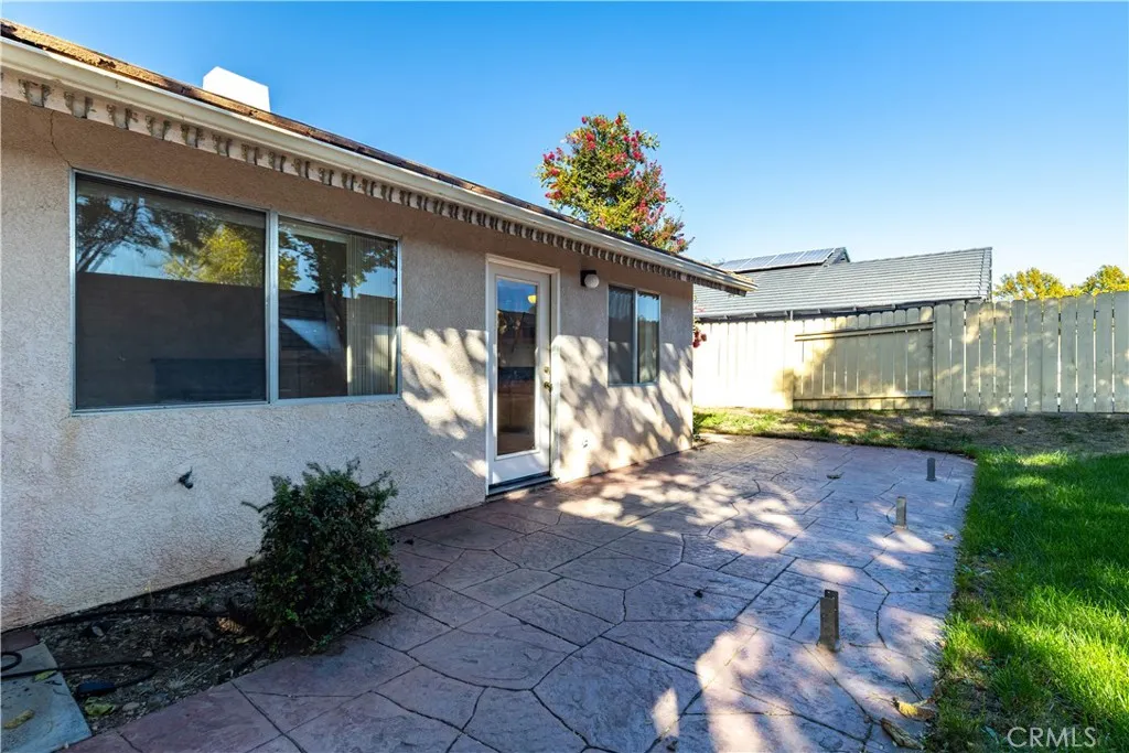 main property photo 31