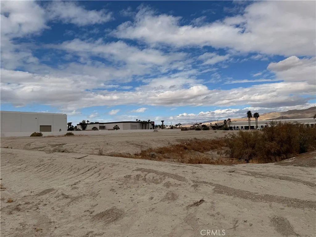main property photo 4