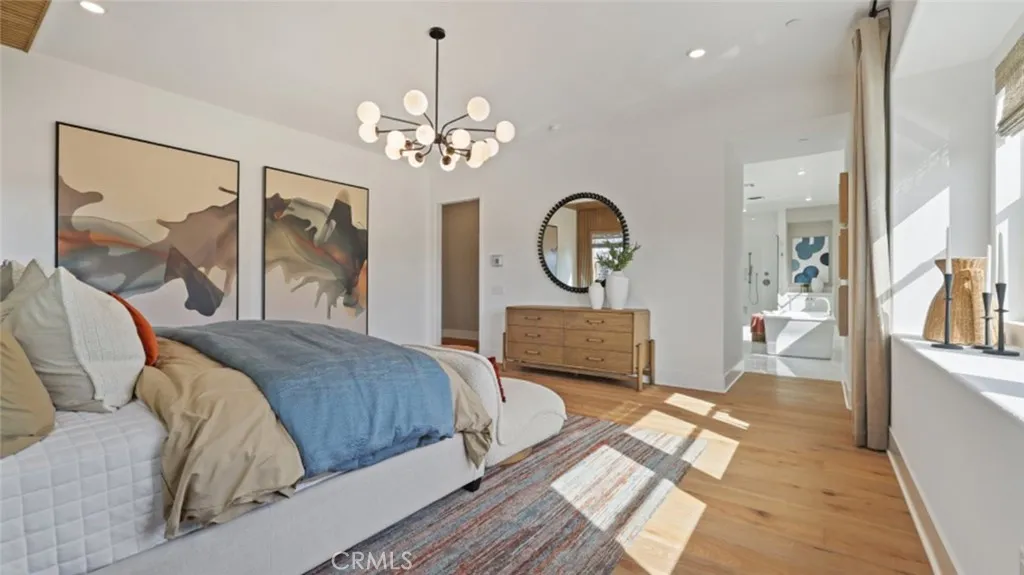 property viewer photo 15