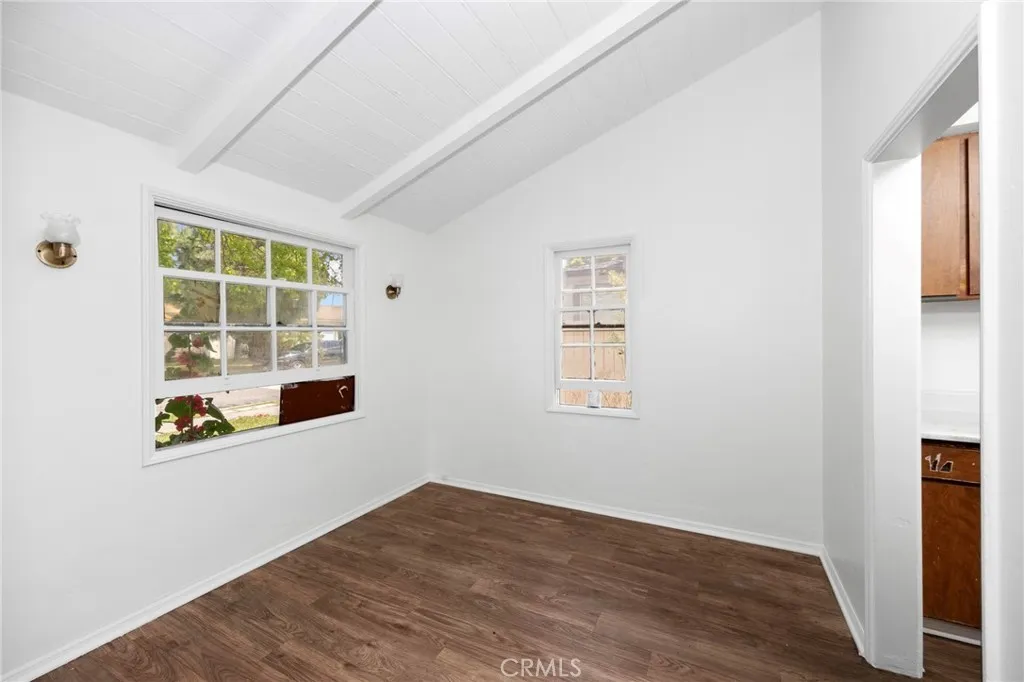 property viewer photo 6