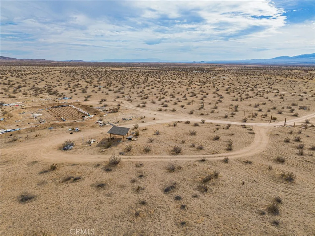 main property photo 22
