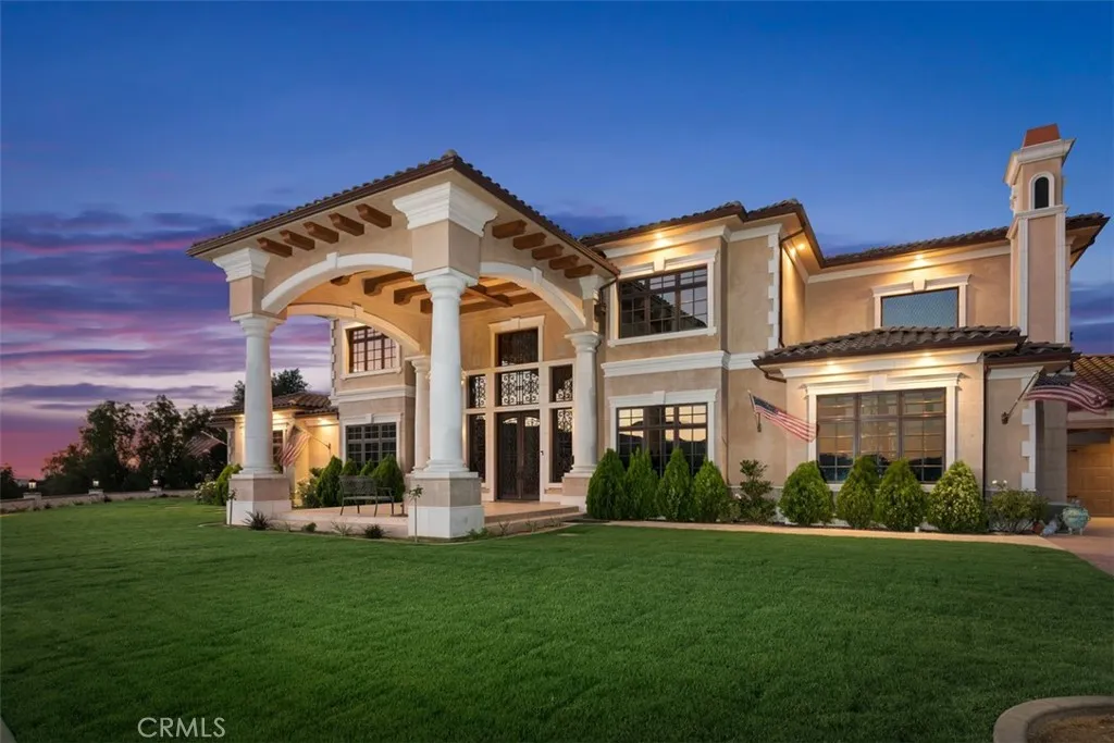 main property photo 6