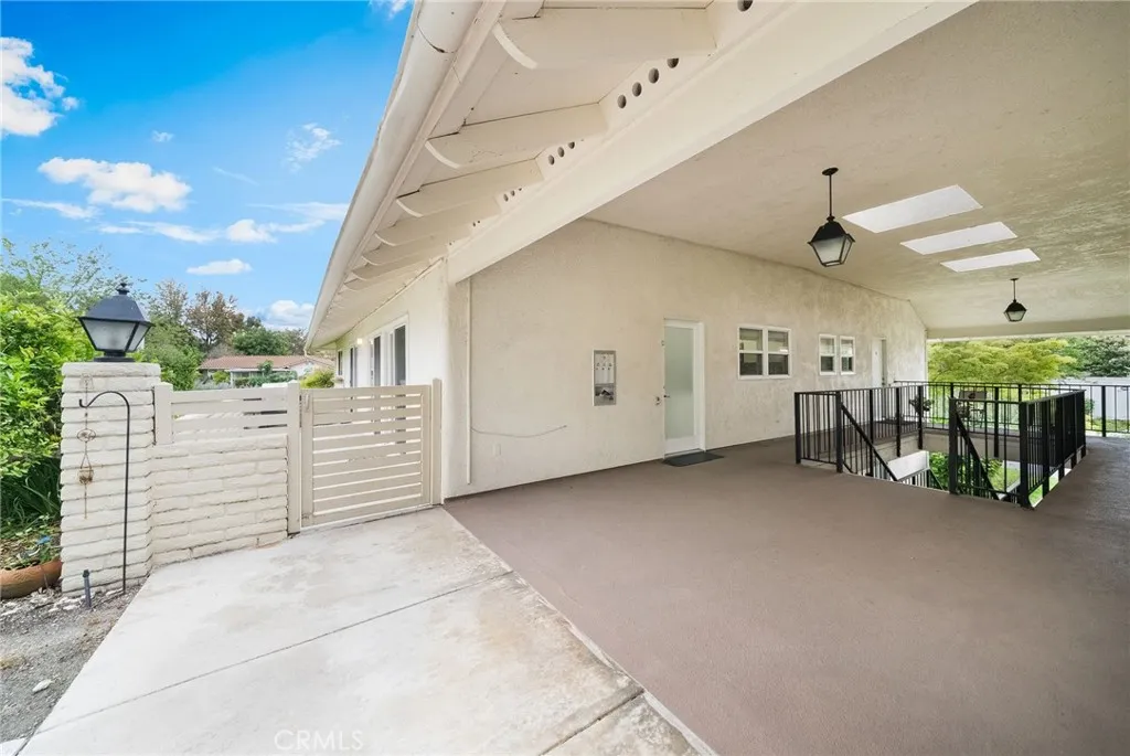 main property photo 50