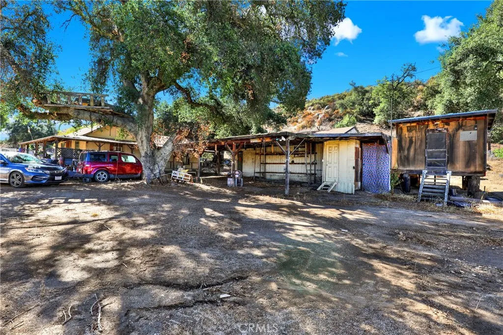 main property photo 14