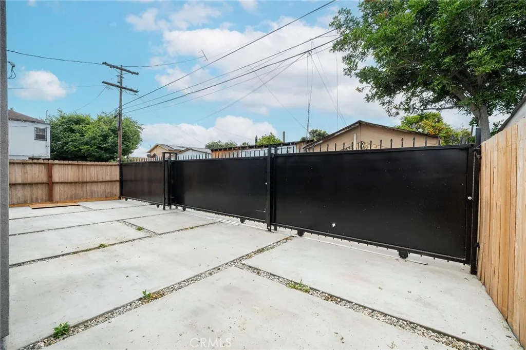 main property photo 59