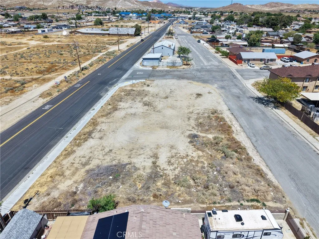 main property photo 10
