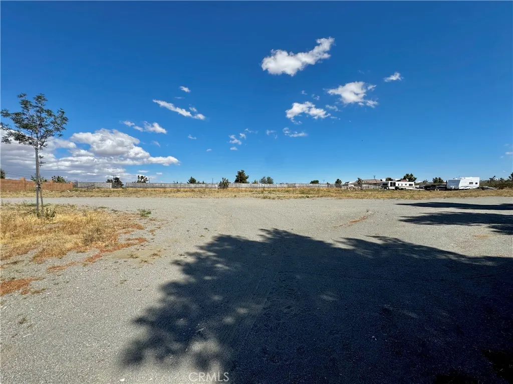 main property photo 22