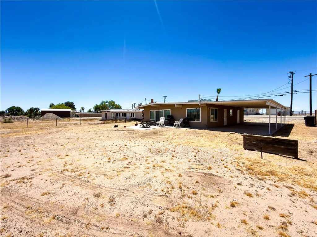 main property photo 13
