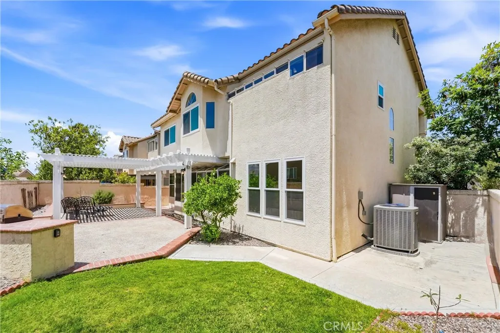 main property photo 27