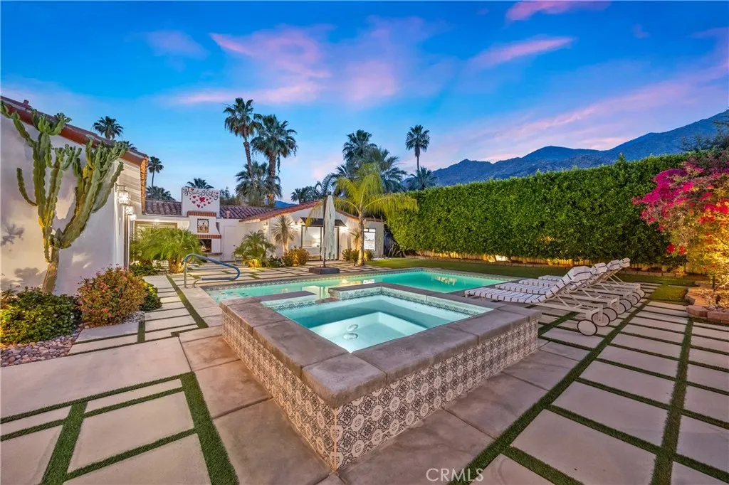 main property photo 13