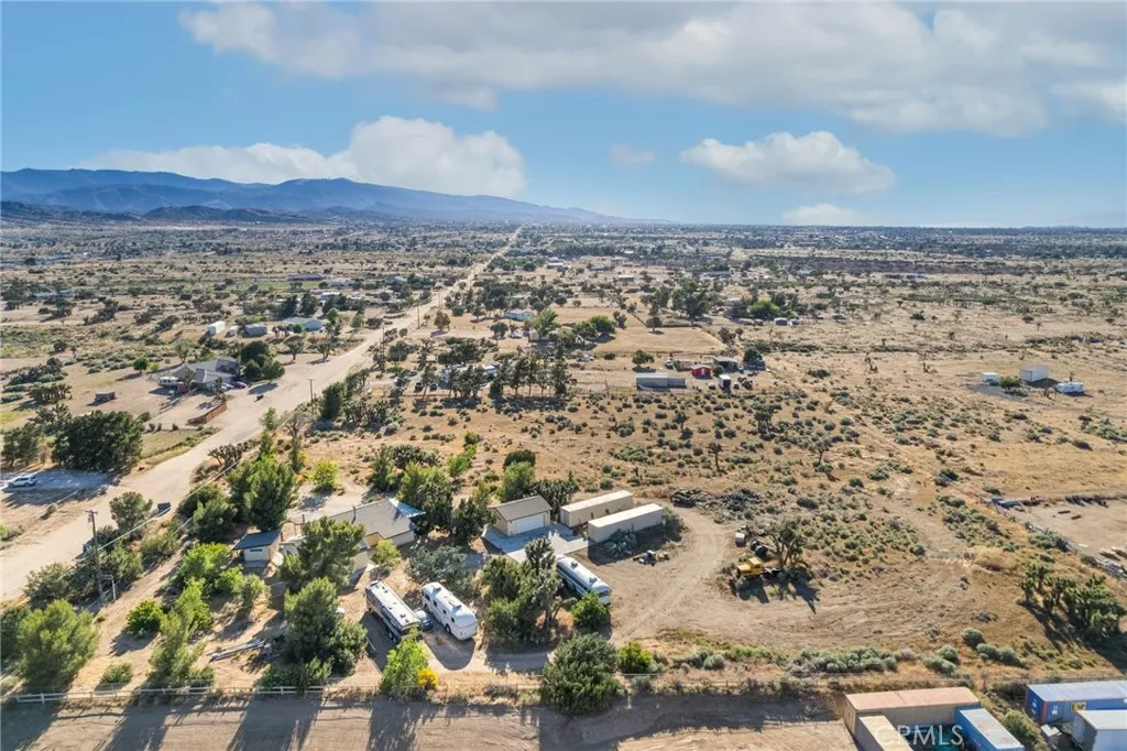 main property photo 36