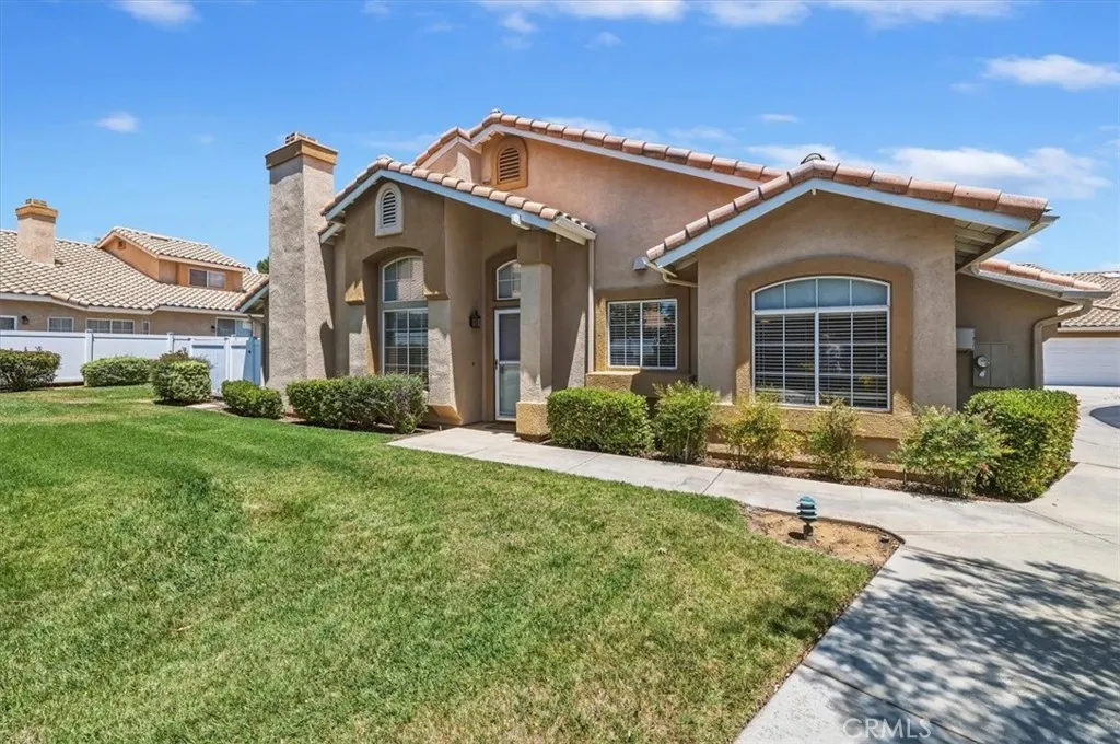main property photo 23