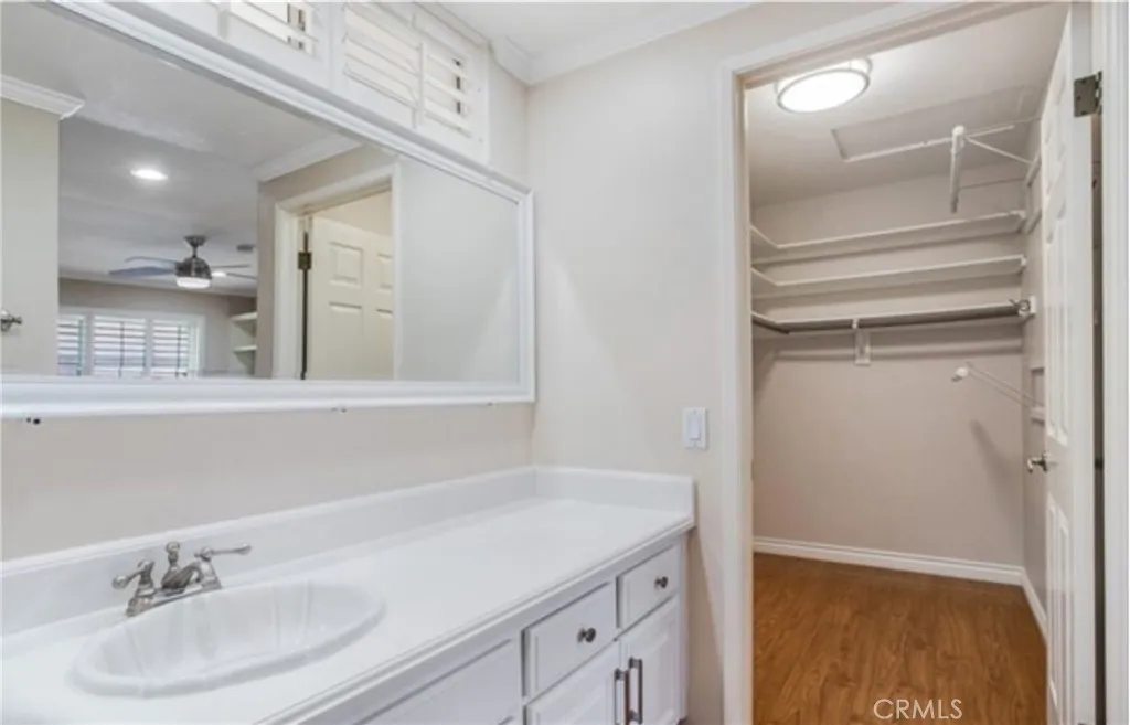 property viewer photo 10