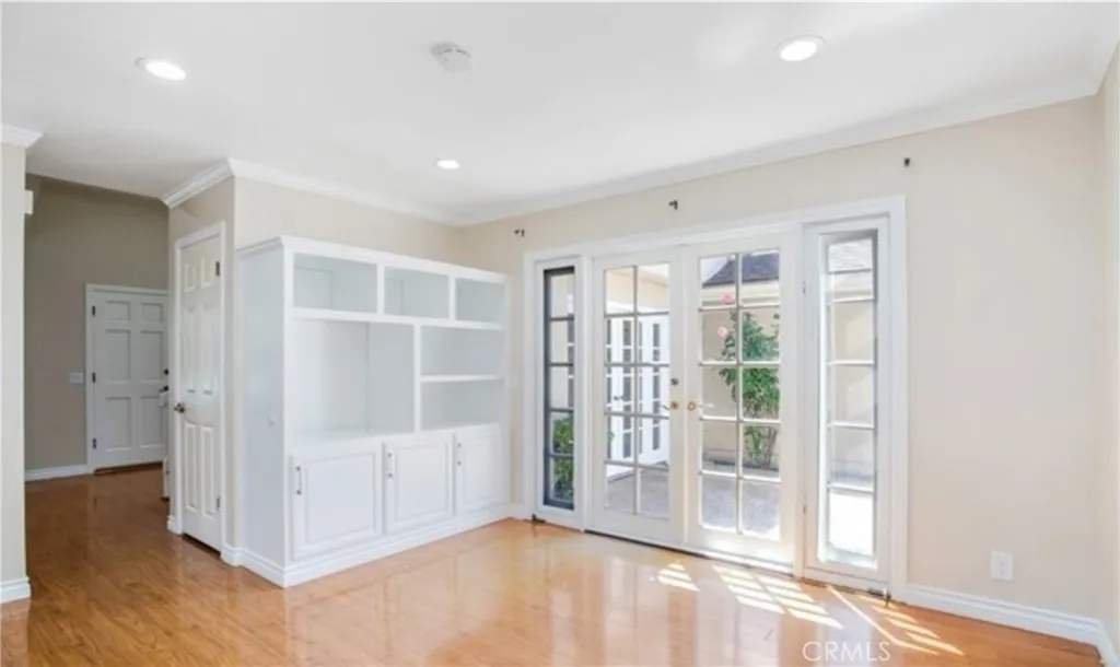 property viewer photo 8