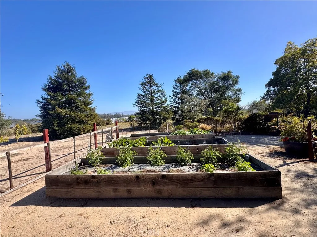 main property photo 50