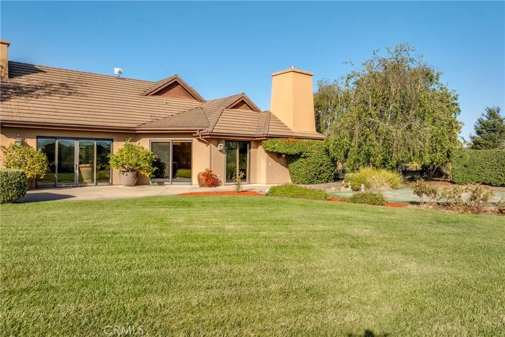 main property photo 6