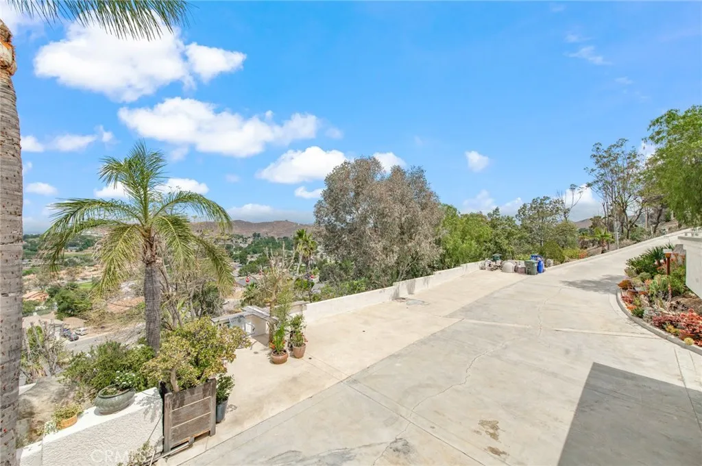 main property photo 53