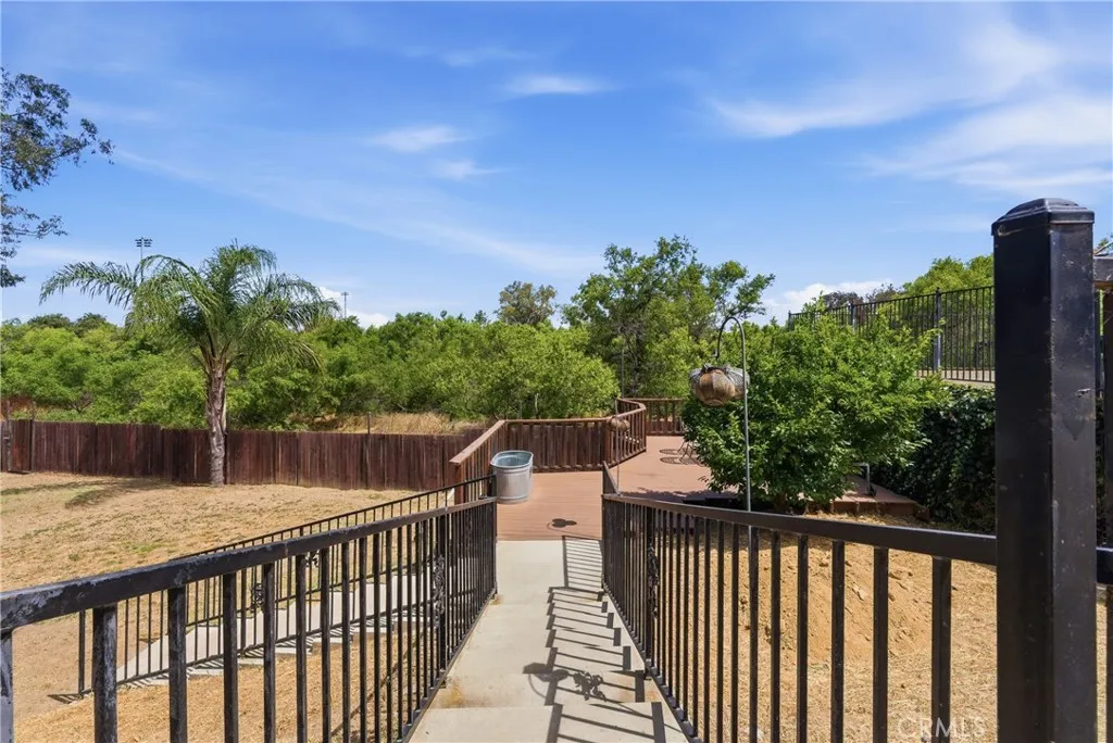 main property photo 46