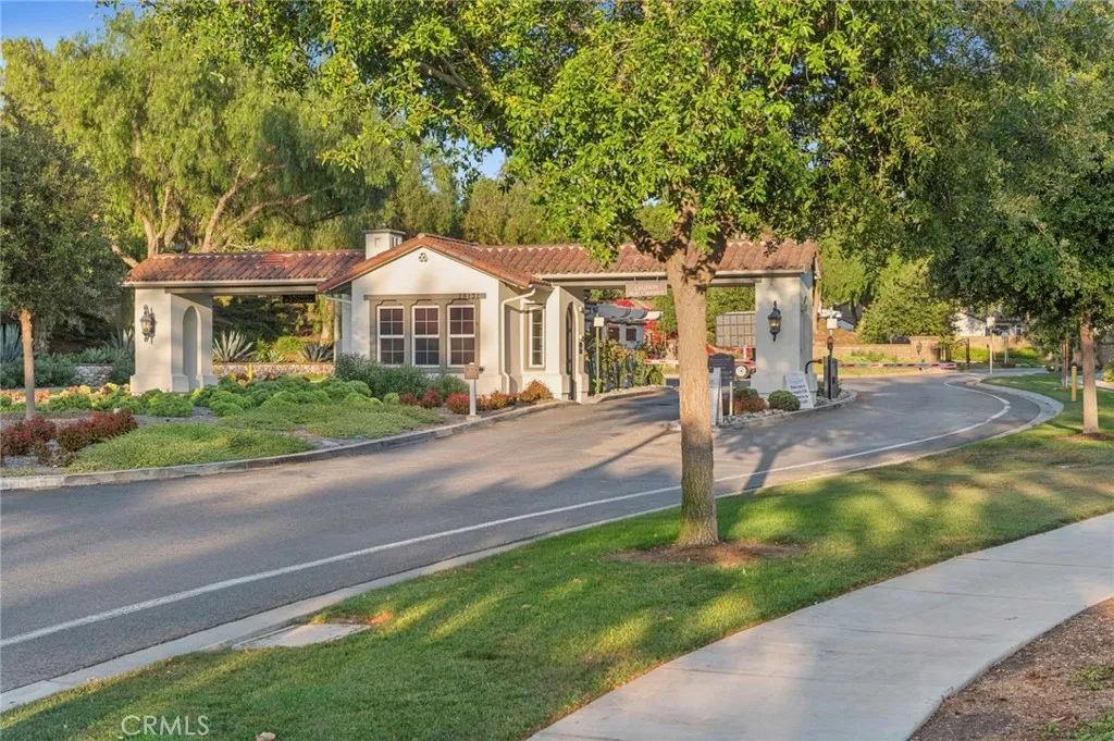 main property photo 74