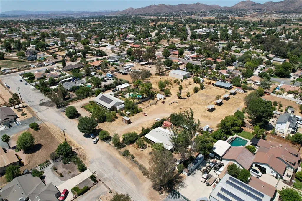 main property photo 60