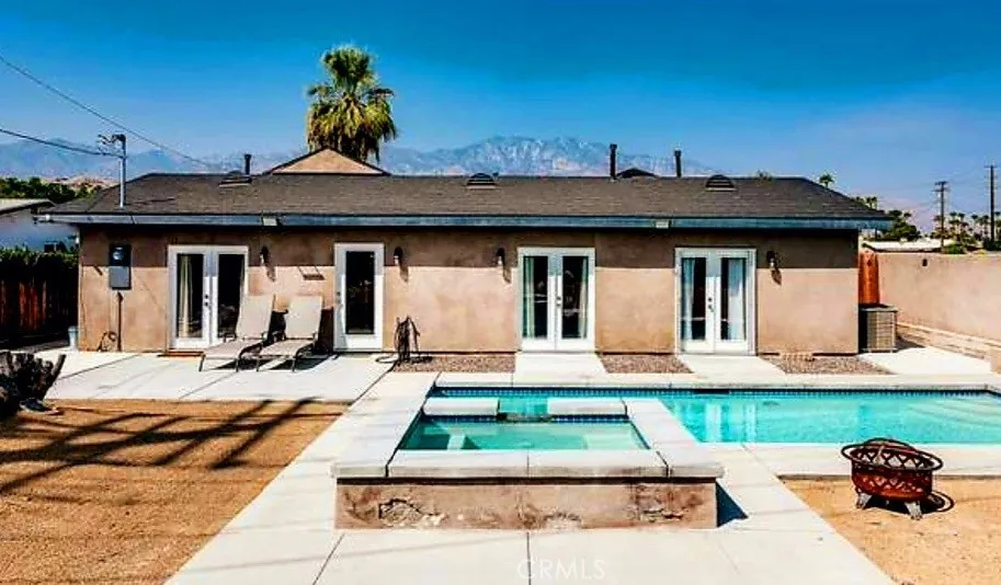 main property photo 10