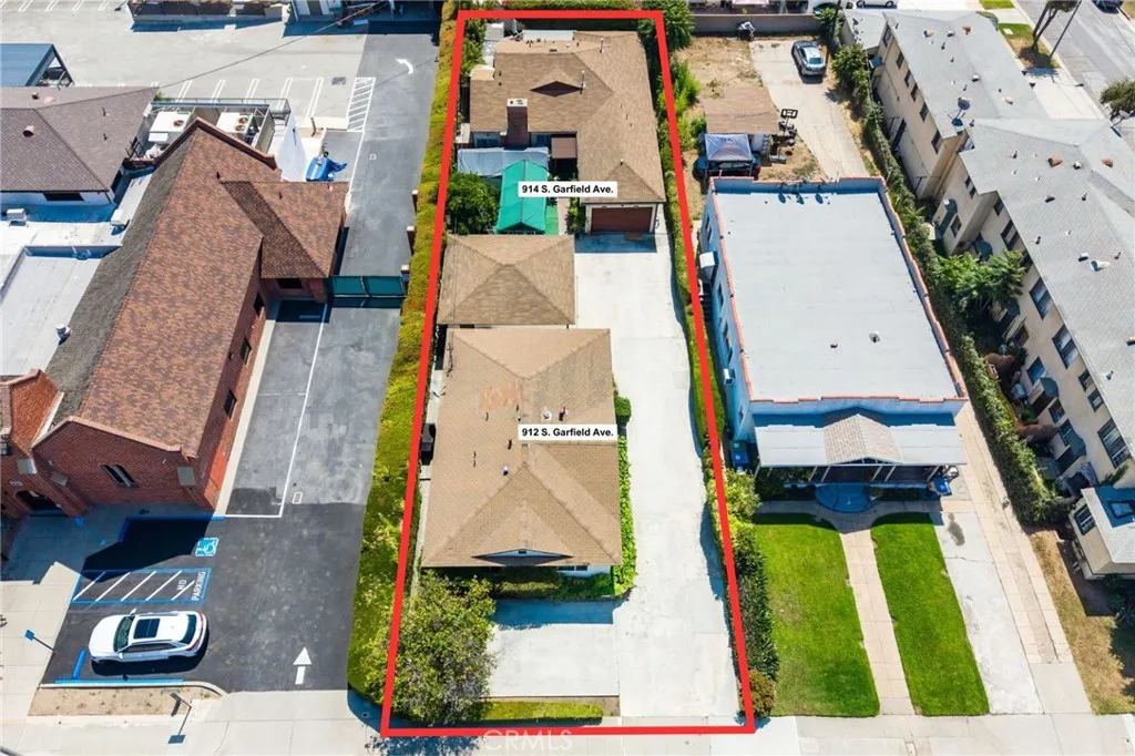 main property photo 23