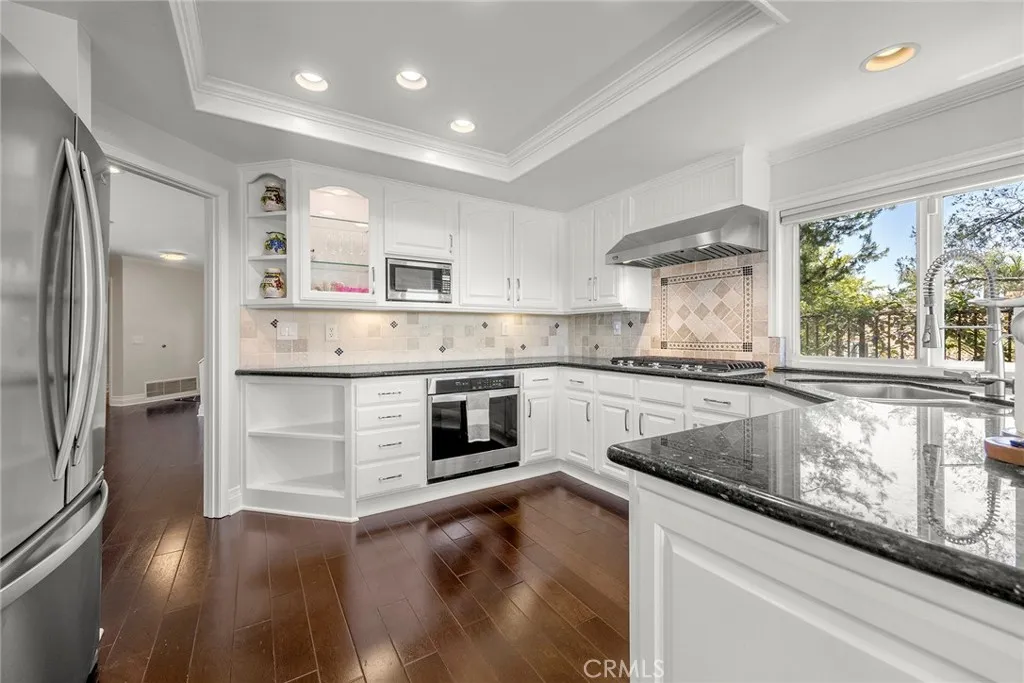 property viewer photo 14