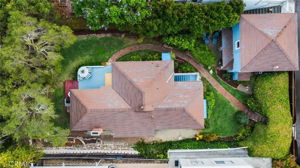 main property photo 27