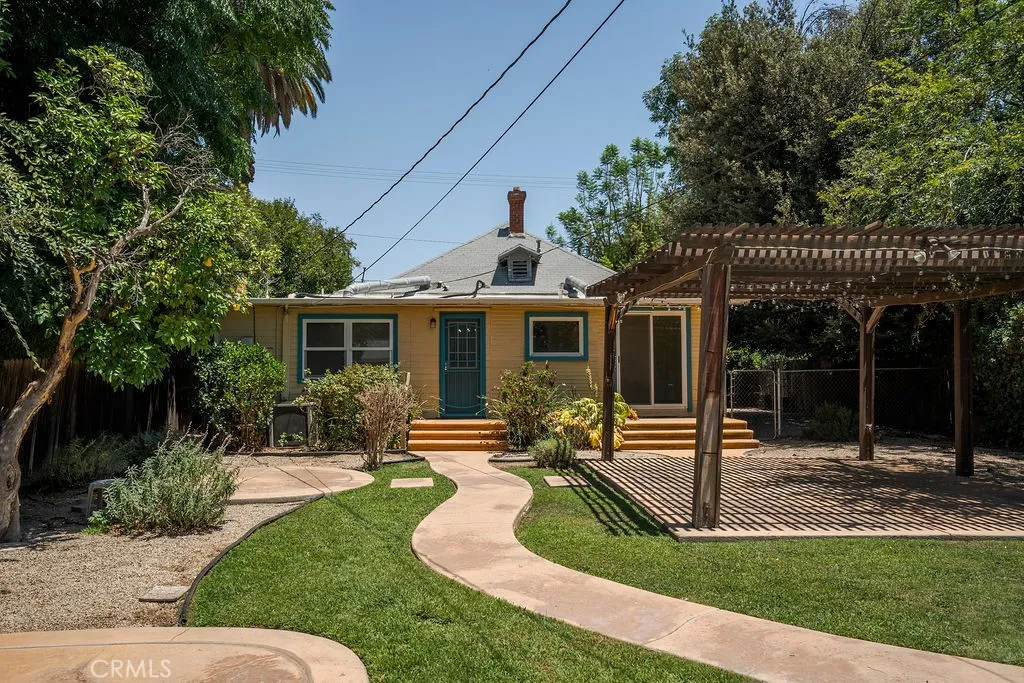 main property photo 41