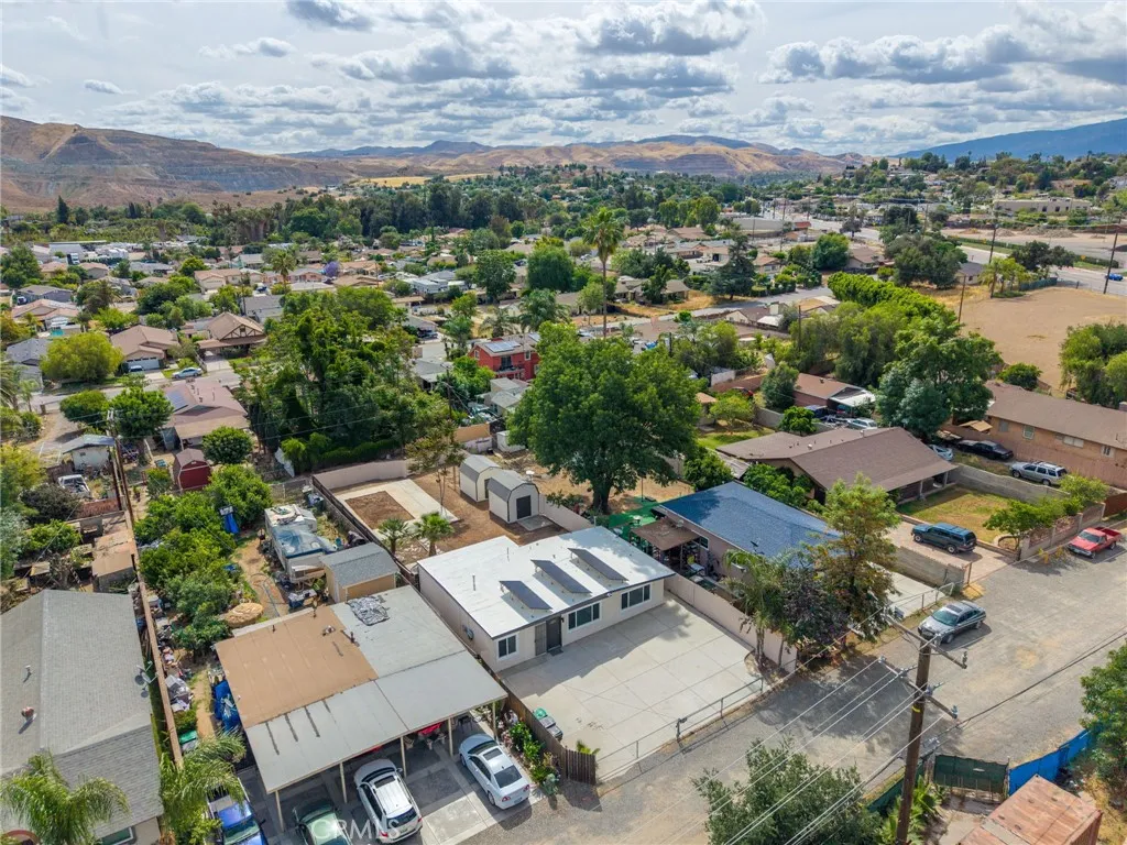main property photo 48