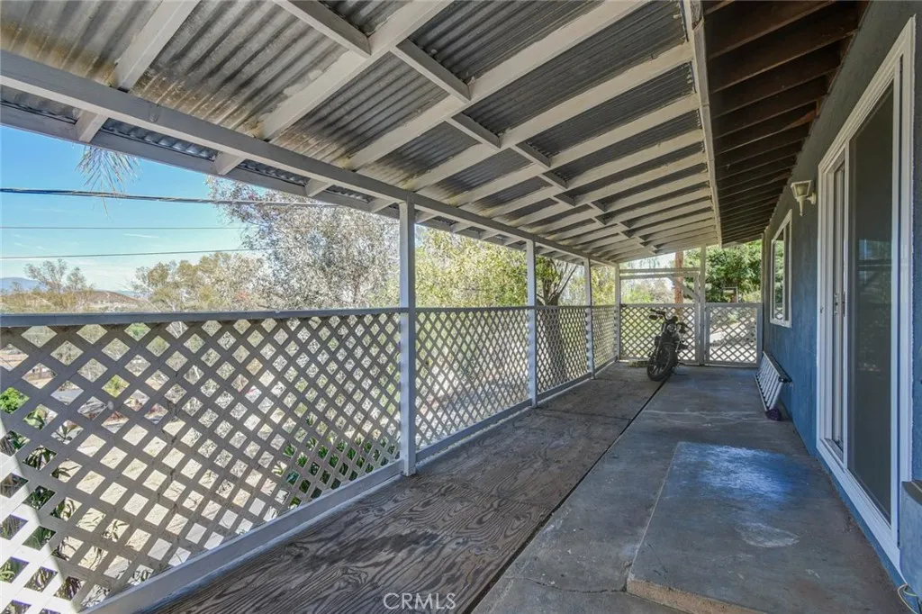 main property photo 17