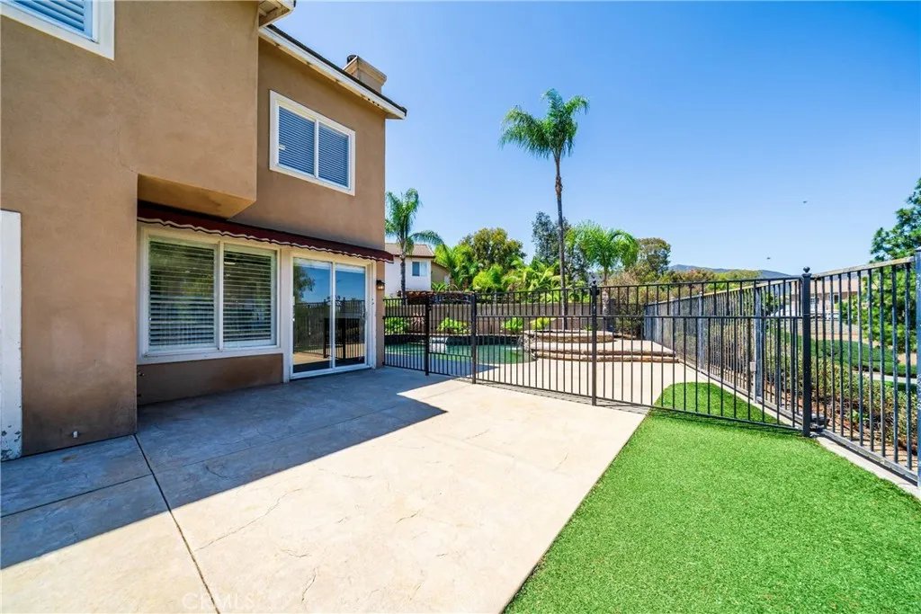 main property photo 41