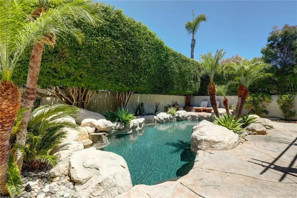 main property photo 59