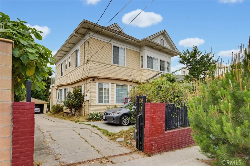 main property photo 1