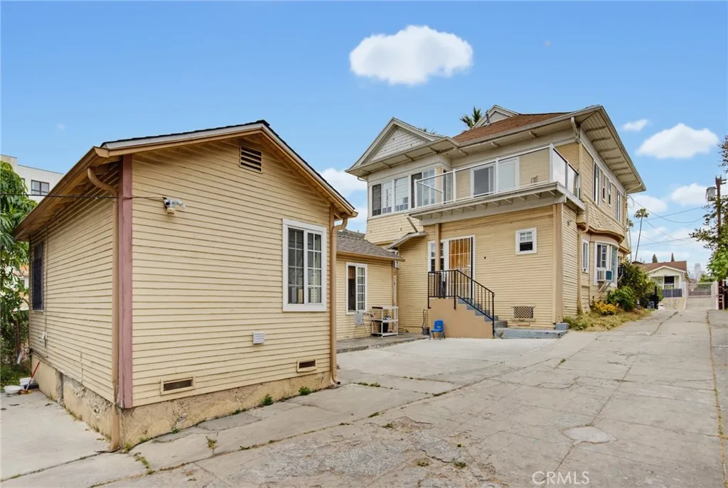 main property photo 3