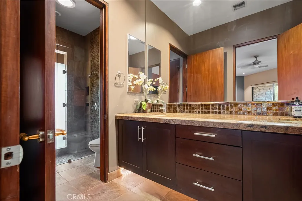main property photo 74