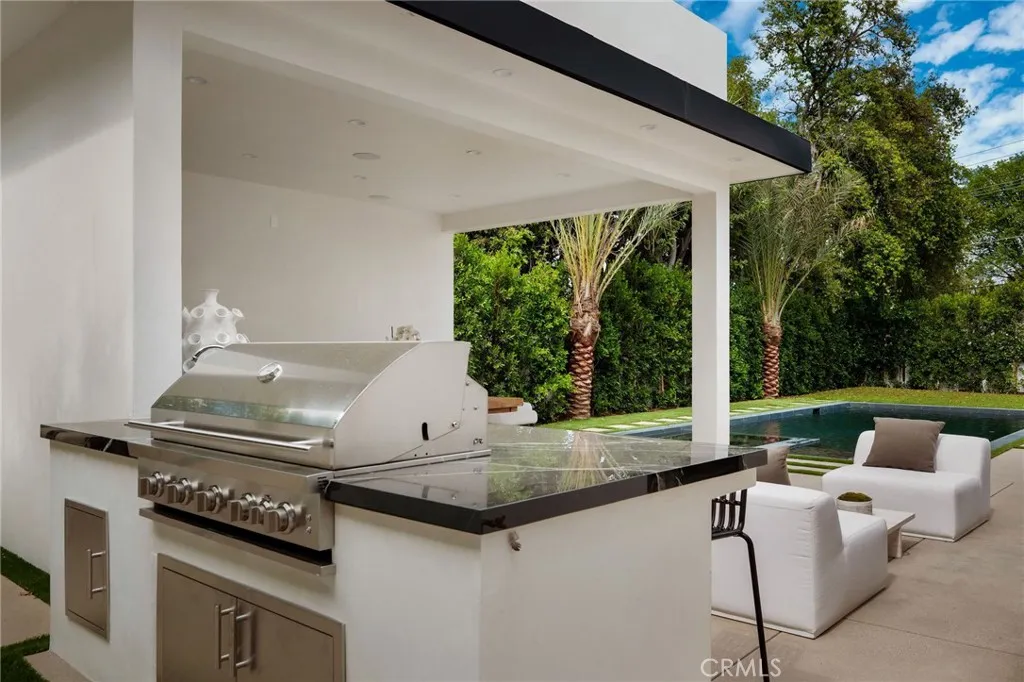 main property photo 60