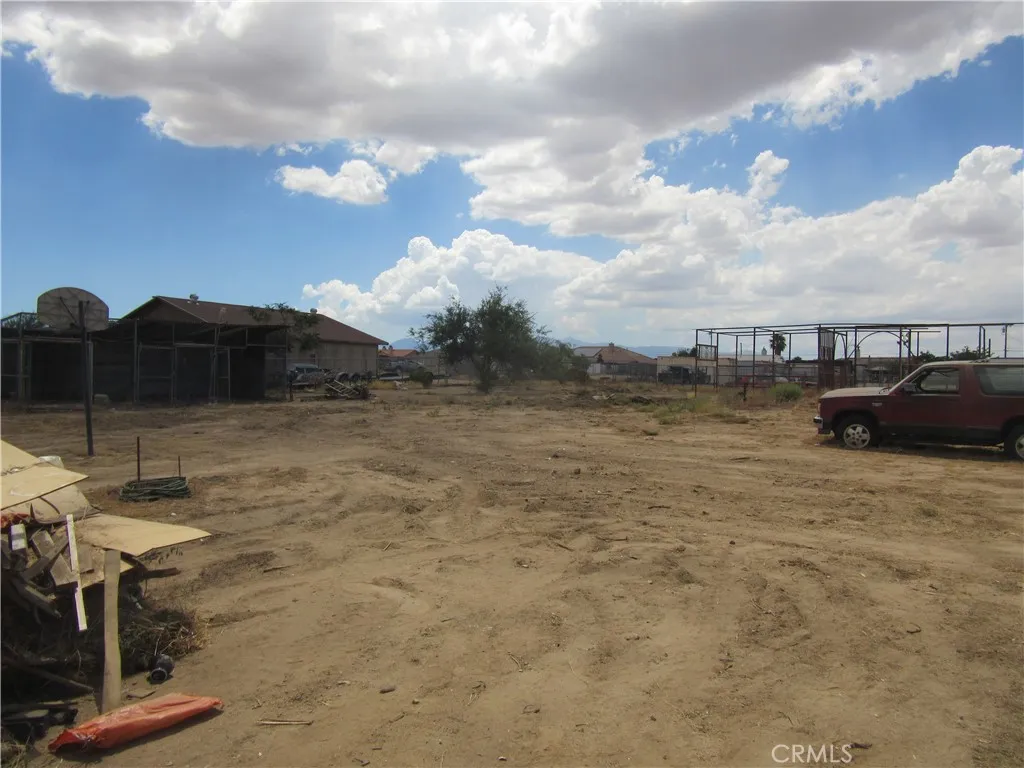 main property photo 31