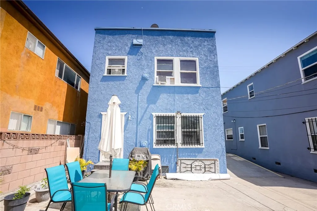 main property photo 10