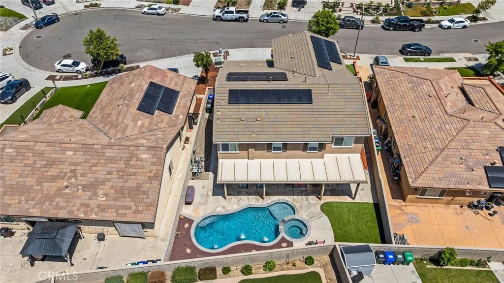 main property photo 39